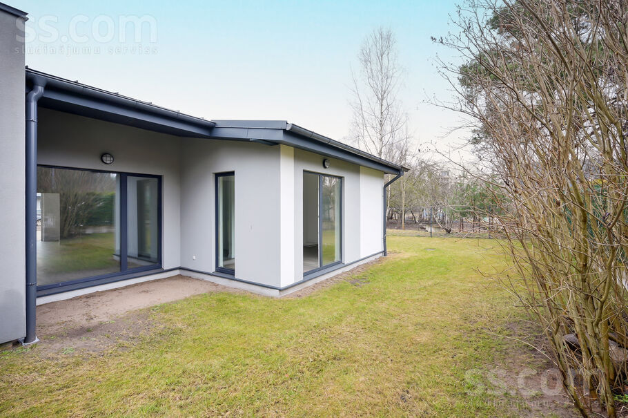 Raiņa iela 114 k-1, Jūrmala — maja