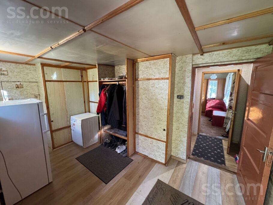 Zaļenieku 11, Rīga — maja