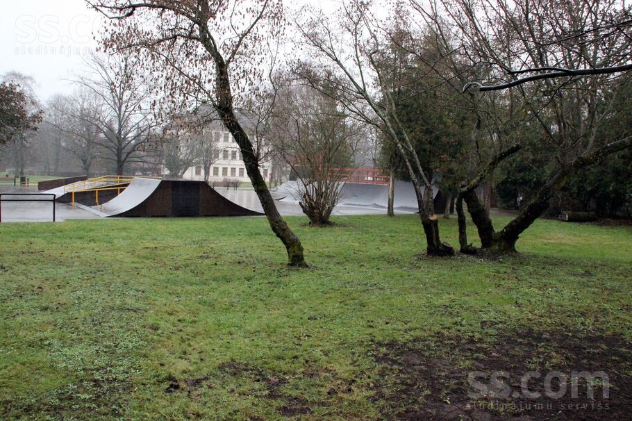 Mālu 3, Kuldīga un raj., Kuldīga — dzivoklis