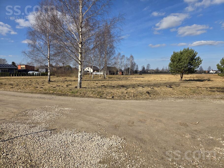 6 linija 18e, Jelgava un raj., Jelgava — zeme