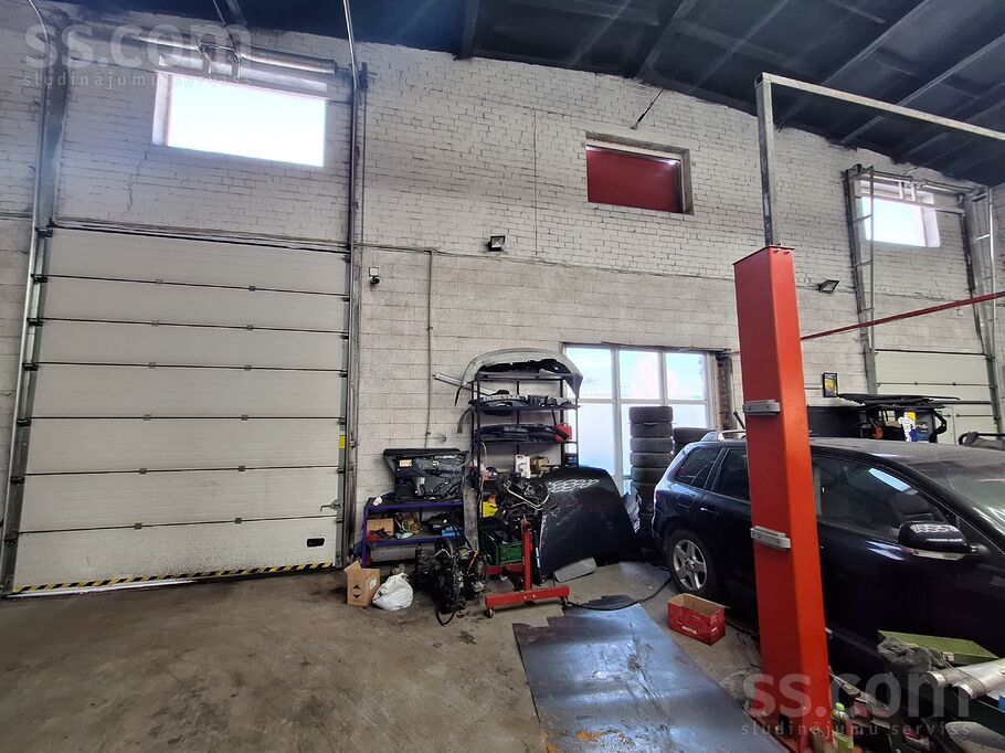 Meža ceļš 2, Raubēni, Jelgava un raj., Cenu pag. — telpa