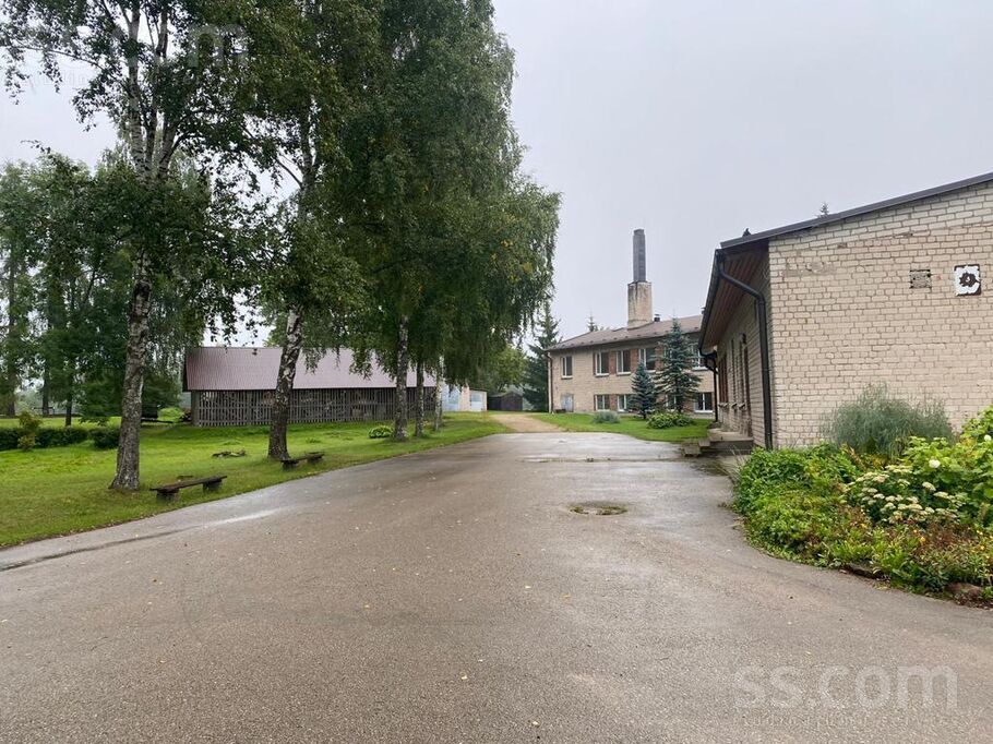 Ezersala 1, Ezersala, Ludza un raj., Zvirgzdenes pag. — maja