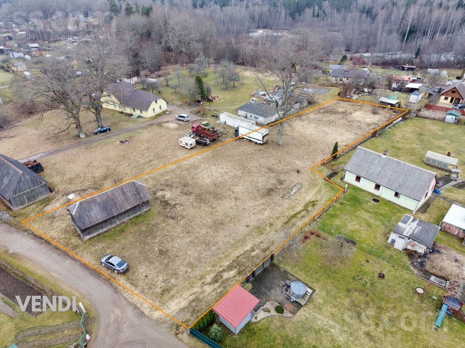 Jaunsegļi, Valmiera un raj., Kauguru pag. — zeme