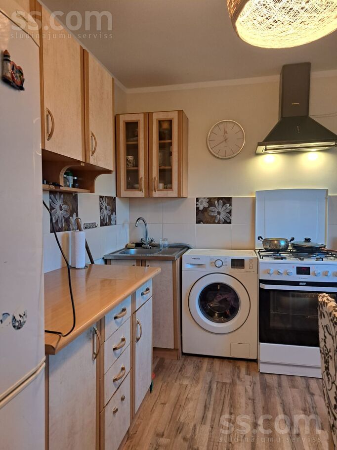 Skolas 2, Zirņi, Saldus un raj., Zirņu pag. — dzivoklis