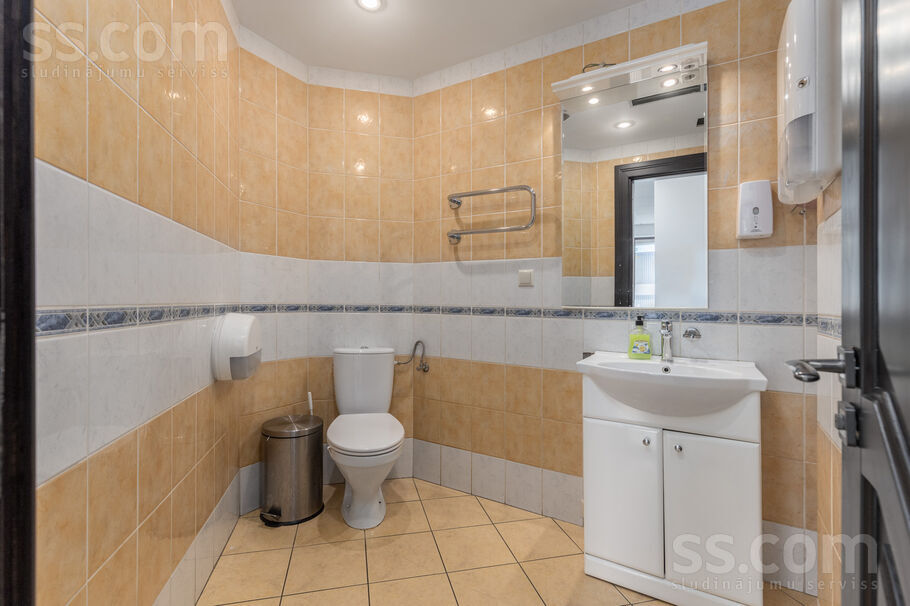 Sadovņikova 21, Rīga — birojs