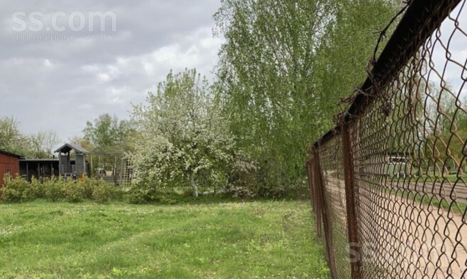 Pokaiņi 402, Parūķis, Dobele un raj., Krimūnu pag. — zeme