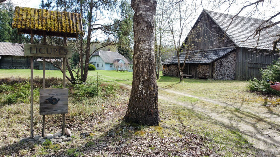 Līčupes, Limbaži un raj., Salacgrīva — zeme