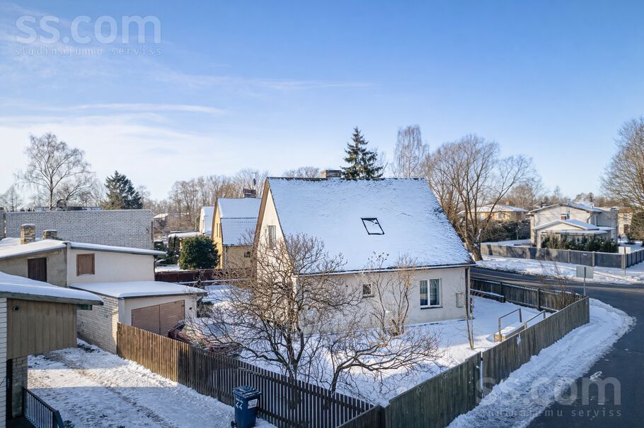 Tēriņu 74, Rīga — maja