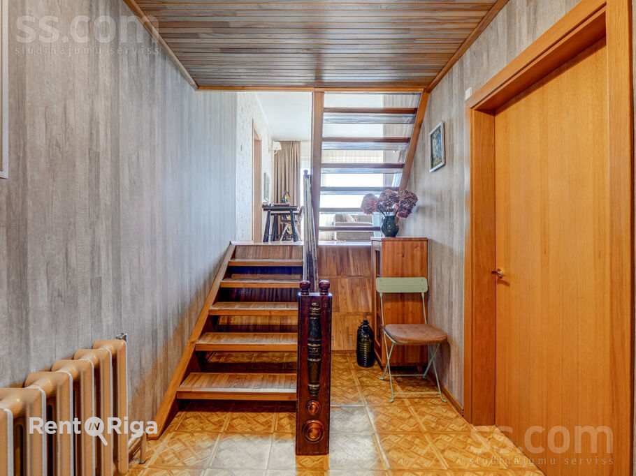 Daugavpils, Ogre un raj., Ogre — maja