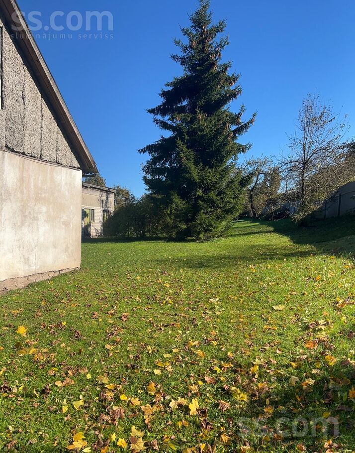 Edvarta Virzas iela 47, Iecava, Bauska un raj., Iecavas nov. — maja