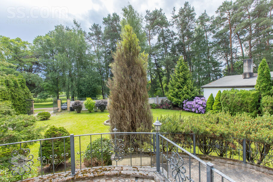 Ezera 16, Baltezers, Rīgas rajons, Ādažu nov. — maja