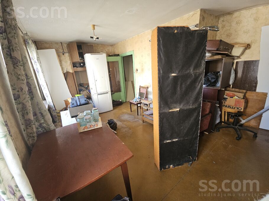 Gaismas 28, Daugavpils un raj., Daugavpils — dzivoklis