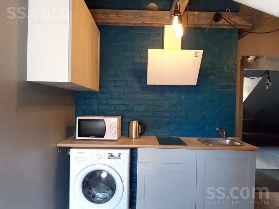 Vaļņu 41, Rīga — maja