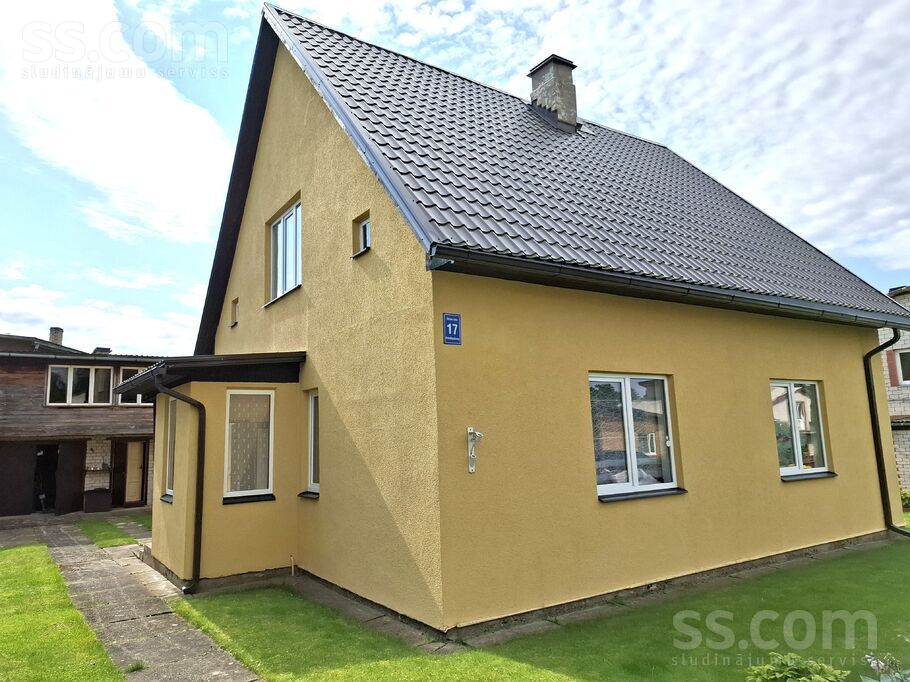 Šķūņu, Valmiera un raj., Valmiera — maja