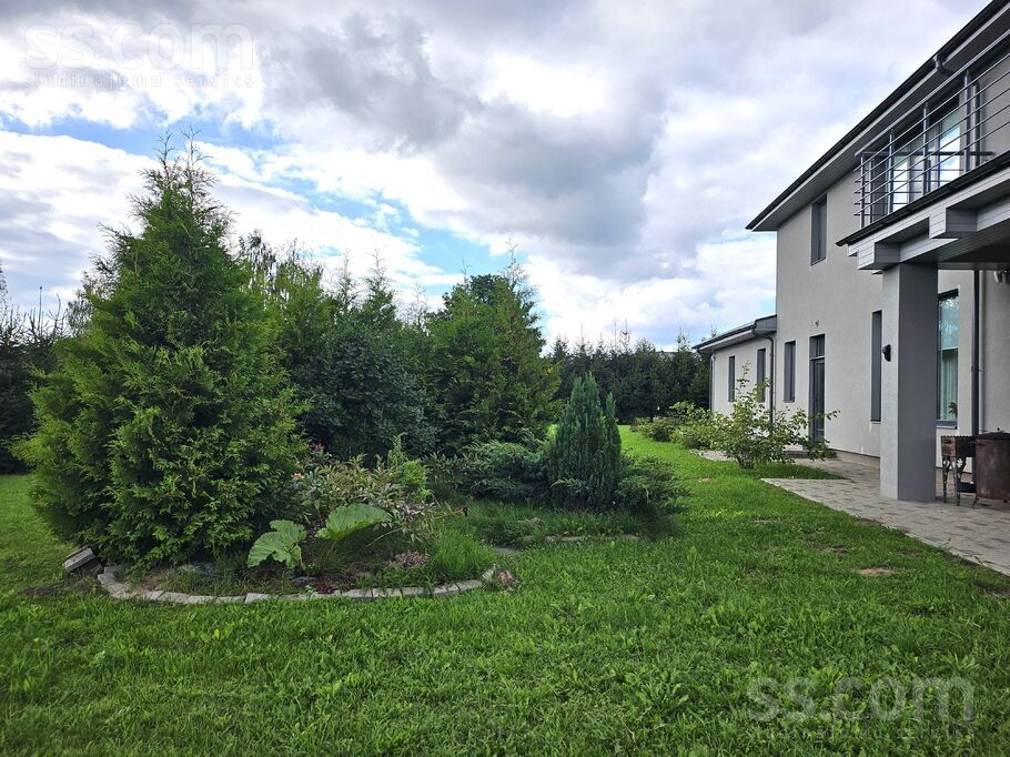 Audriņu iela 10, Pārolaine, Rīgas rajons, Olaines pag. — maja