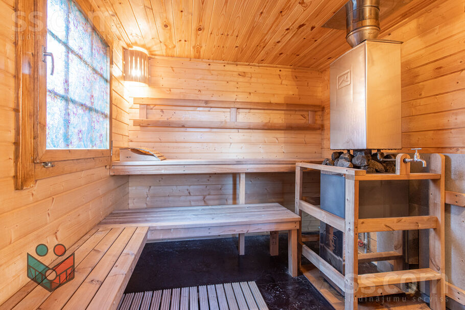 Lefkoju 17, Ziedonis, Rīgas rajons, Ķekavas pag. — maja