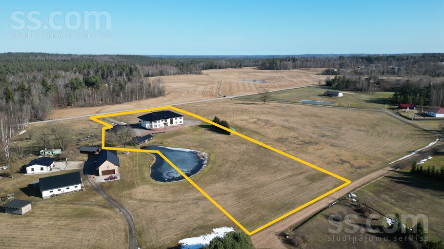 Ķingu 35, Dukuri, Cēsis un raj., Priekuļu pag. — telpa