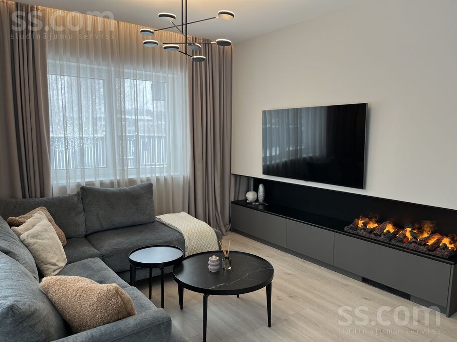 Lapeņieki, Abavas 5, Rīgas rajons, Baloži — maja