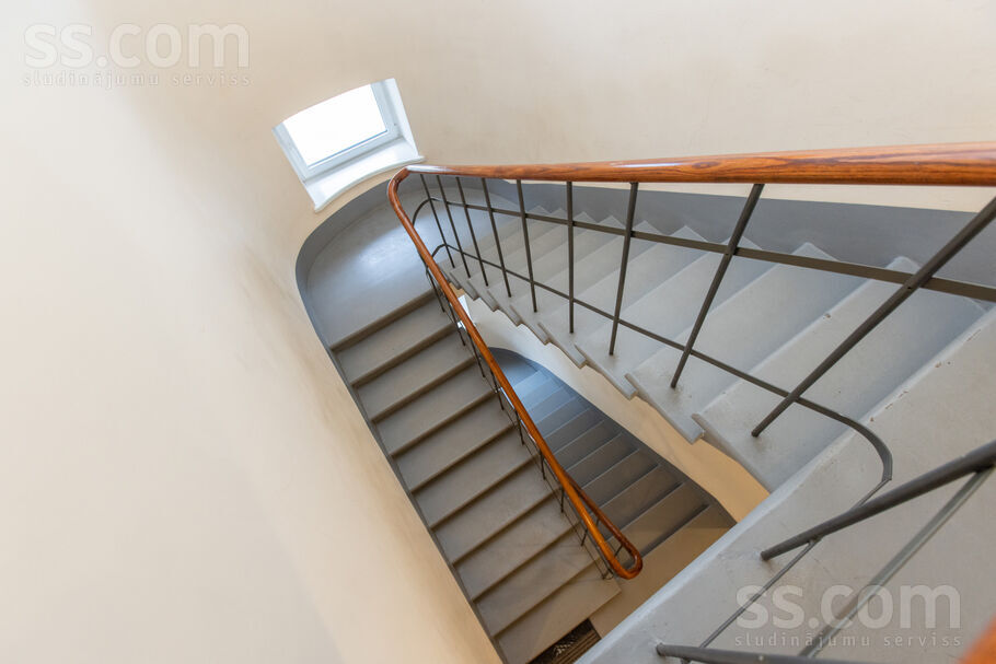 Pulkv. Brieža 7, Rīga — dzivoklis