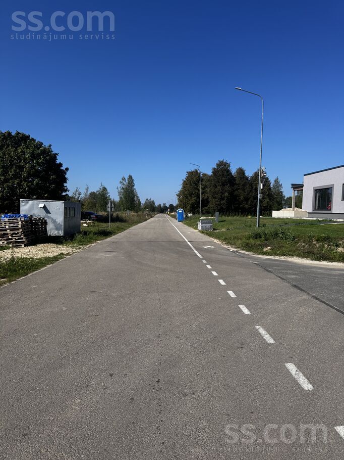 Isais cels 3, Dole, Rīgas rajons, Salaspils l. t. — zeme