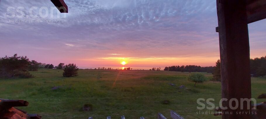 Kļavnieki, Ulmale, Liepāja un raj., Sakas pag. — maja
