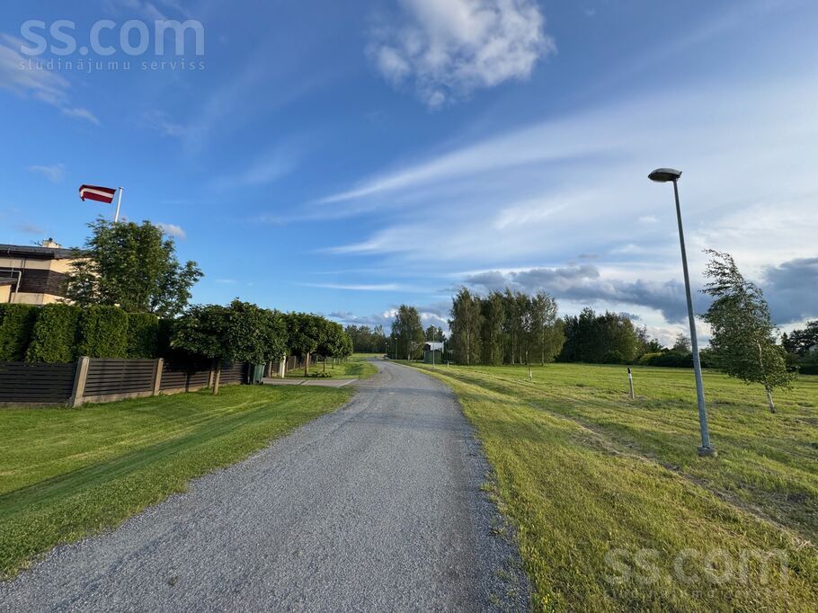 Vilku iela 9, Iecava, Bauska un raj., Iecavas nov. — zeme