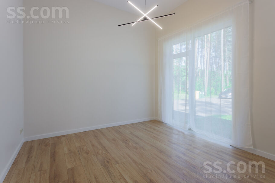 Davja iela 75, Jūrmala — maja