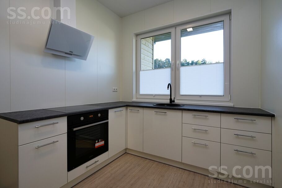 Elizabetes 35, Spilve, Rīgas rajons, Babītes pag. — maja