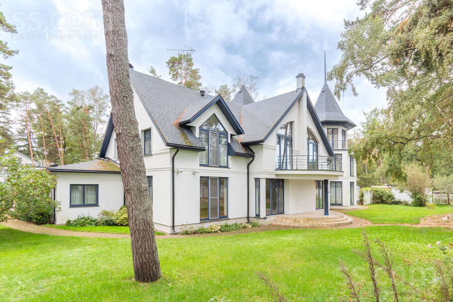 Parka iela 2, Jūrmala — maja