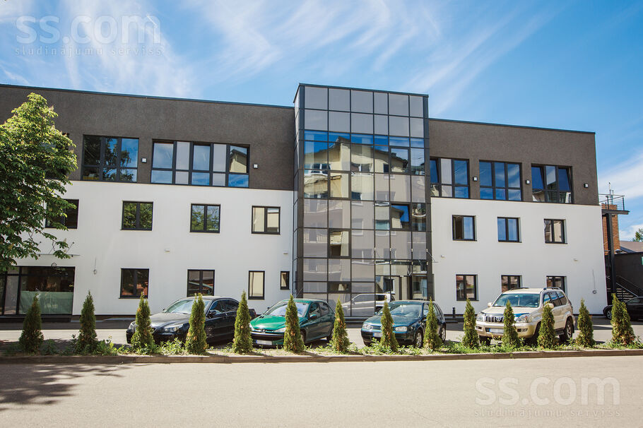 18 Novembra iela 37a, Daugavpils un raj., Daugavpils — telpa