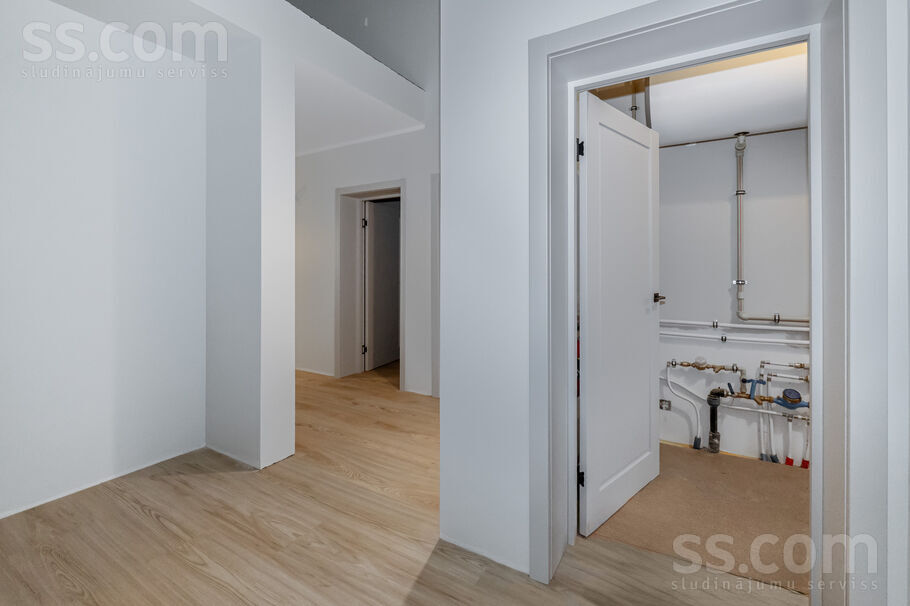 Melleņu iela 14, Ogre un raj., Ogre — maja