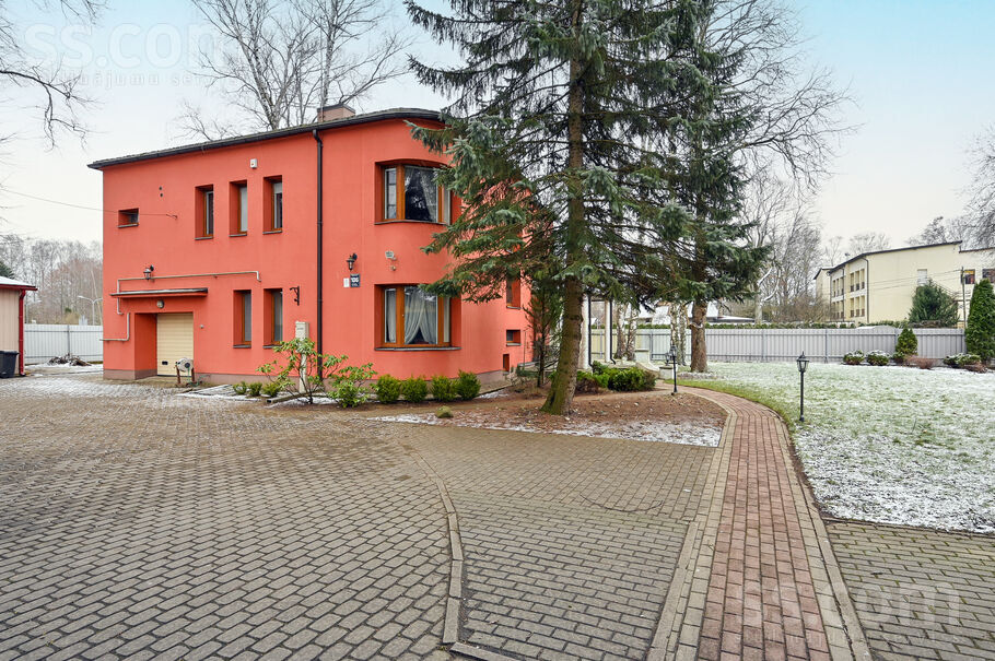 Jūrmalas g. 106, Rīga — maja