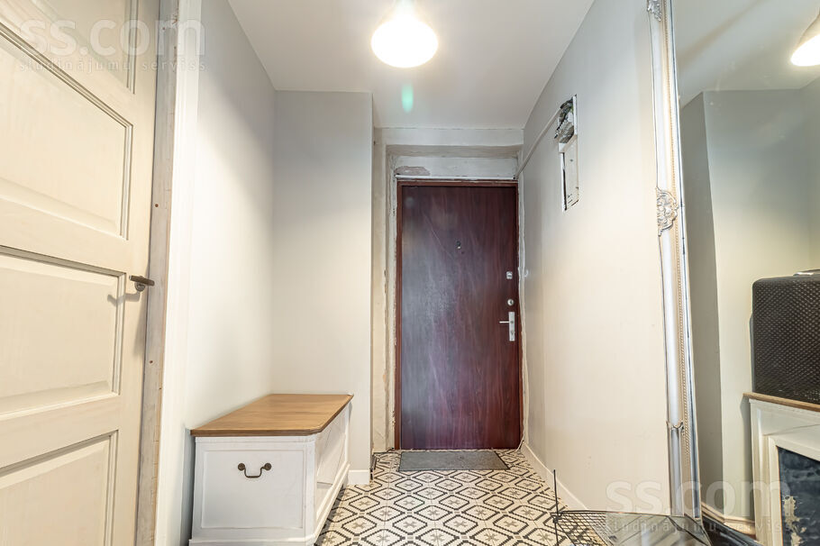 Zeļļu 13, Rīga — dzivoklis