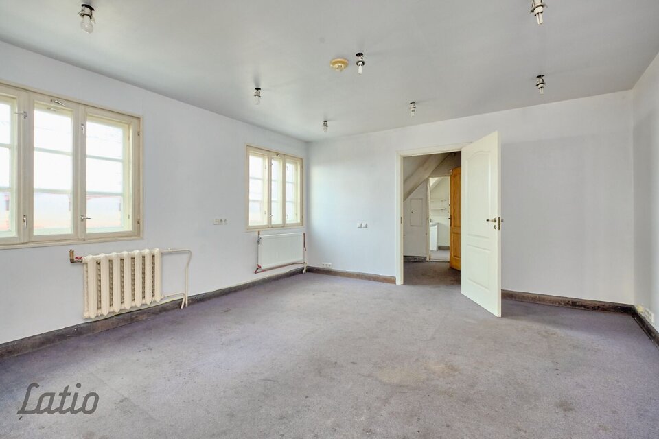 Krizantēmas, Vecumnieki, Bauska un raj., Vecumnieku pag. — zeme