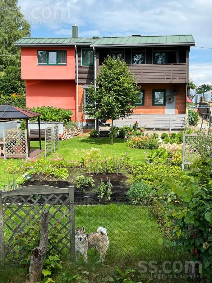 Samtenu 8, Ogre un raj., Ogre — maja