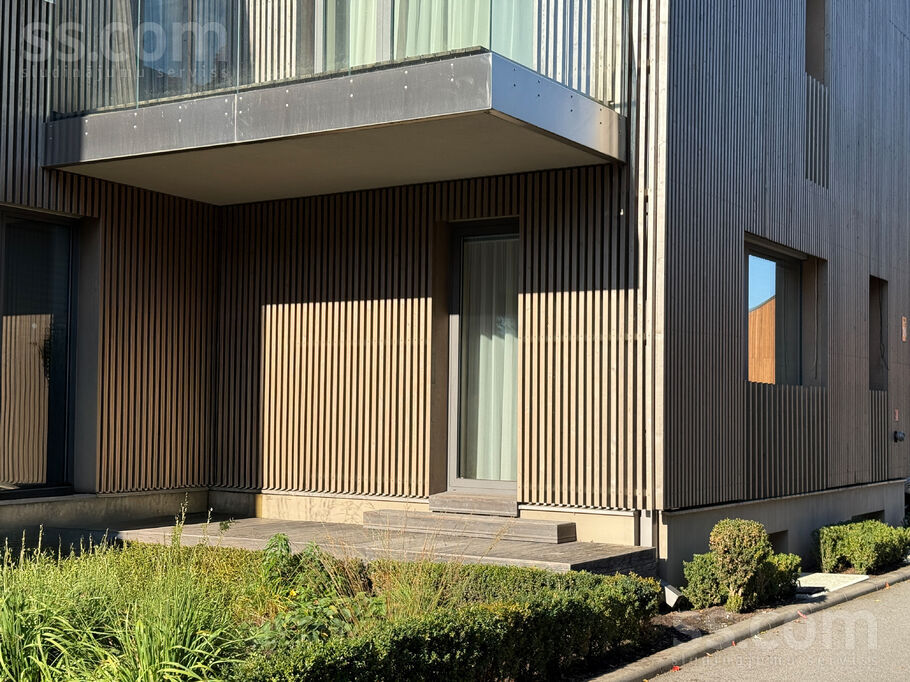 Zvejnieku 24, Rīga — dzivoklis