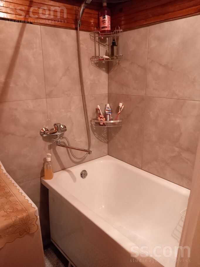 Spartaka 14, Brankas, Jelgava un raj., Cenu pag. — dzivoklis