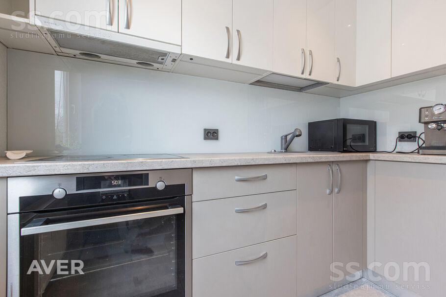 Asteru 4, Jelgava un raj., Jelgava — dzivoklis