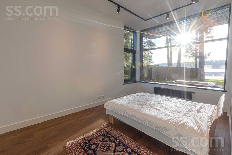 Parka Aleja, Dzilnuciems, Rīgas rajons, Babītes pag. — maja