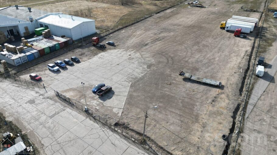 Vējstūru 36, Rīga — zeme