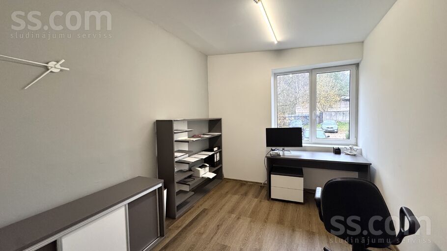 Brīvības gatve 445e, Rīga, Berģi — telpa