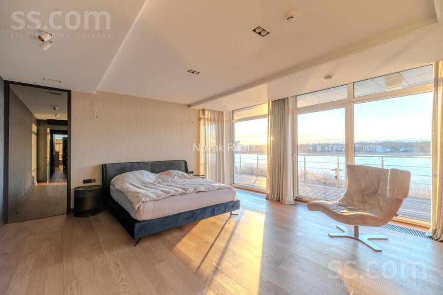 Laipu iela 2, Jūrmala — maja