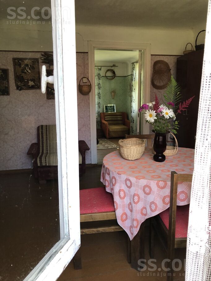 Dārza iela 13, Vecbāta, Liepāja un raj., Vaiņodes pag. — maja