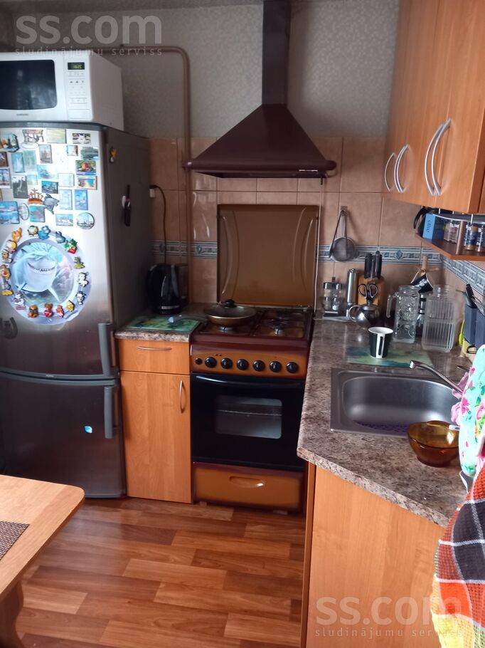 Spartaka 14, Brankas, Jelgava un raj., Cenu pag. — dzivoklis