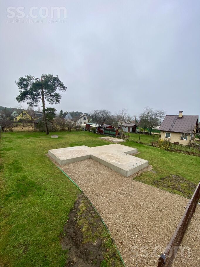 Kaija 49, Standzes ciems, Ventspils un raj., Tārgales pag. — zeme