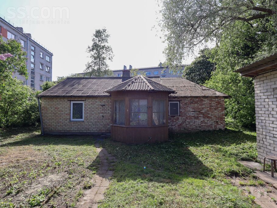 Mazā iela 6, Liepāja un raj., Liepāja — maja