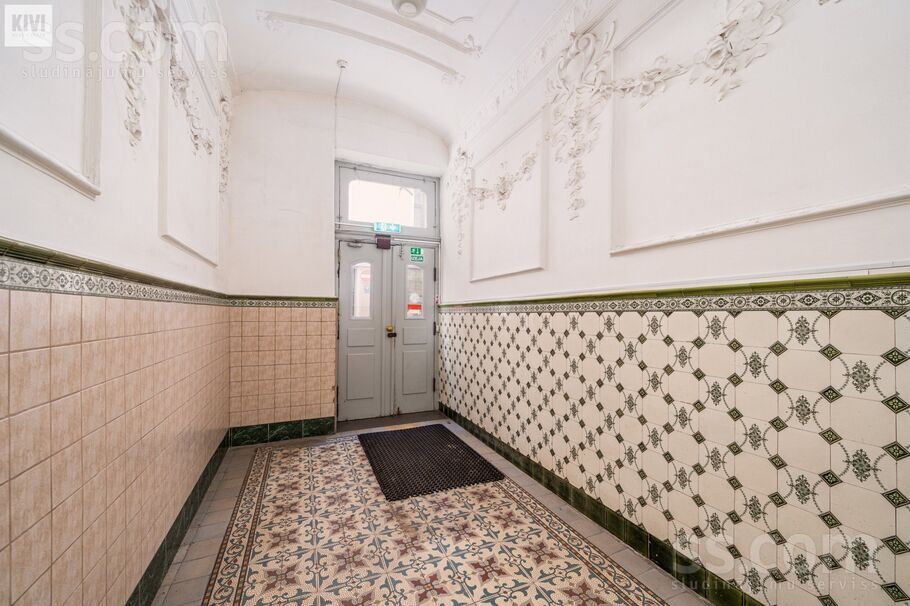 Teātra 9, Rīga — maja