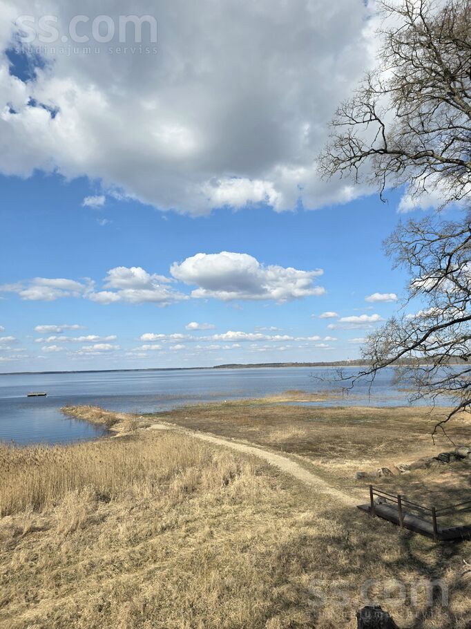 Kalnāres 2, Burtnieki, Valmiera un raj., Burtnieku pag. — dzivoklis