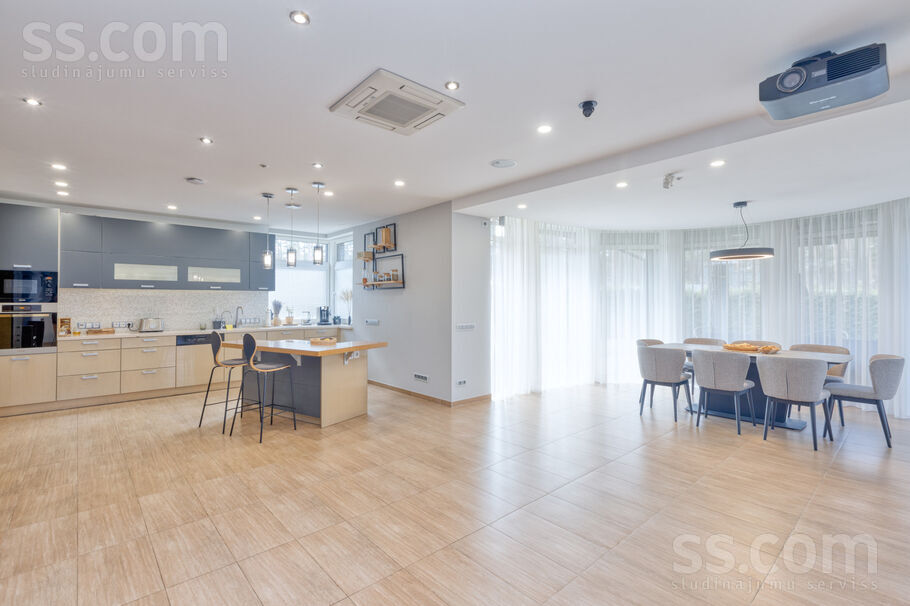 Māras 1, Baltezers, Ādažu nov. — maja