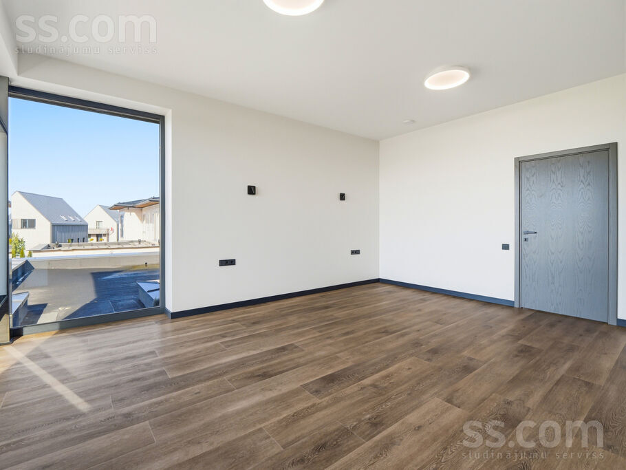 Nīcas 2, Piņķi, Rīgas rajons, Babītes pag. — maja